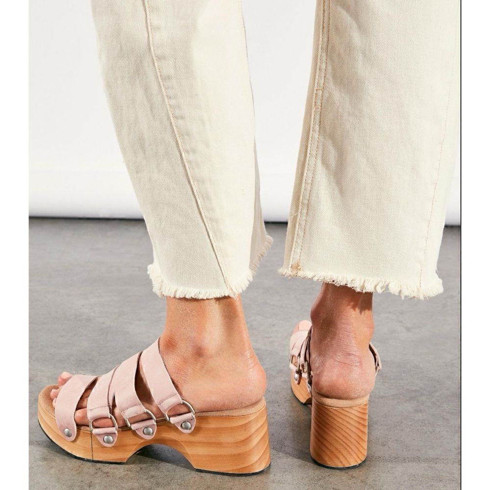 Free People
Women's Virgo Strappy Clogs Size 40 / Excellent